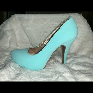 Mint Pumps